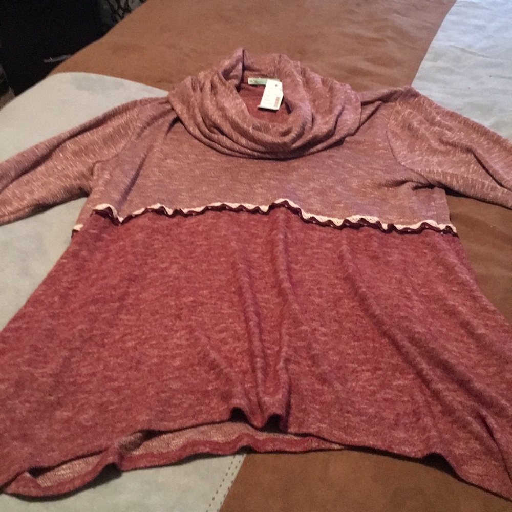 Multi-maroon long cowl next Maurice's shirt! NWT✨